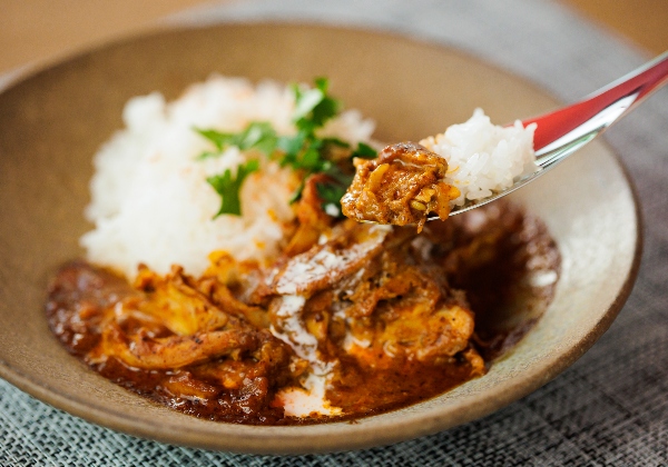 京のミルクとごろっと鶏肉のバターチキンカレー