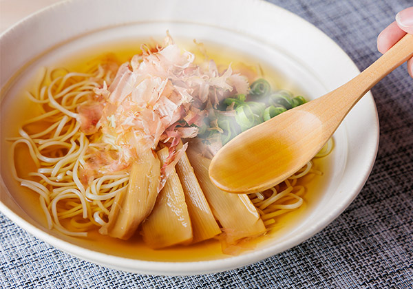 九条ねぎと柚子こしょう香る旨出汁らーめん