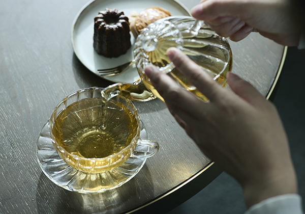 カカオ和紅茶のティータイムイメージ