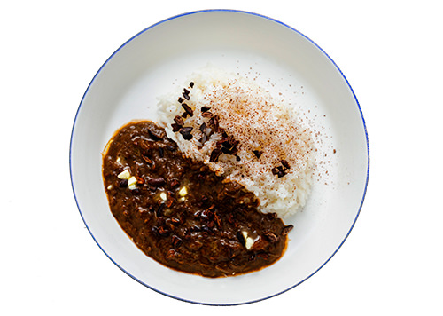 カカオたっぷり深いコクと旨味の贅沢カカオカレー