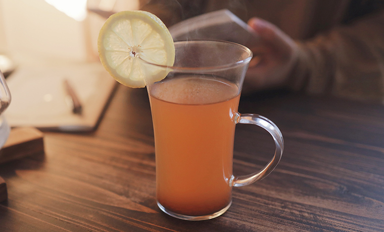 ホットで味わうクラフトコーラ