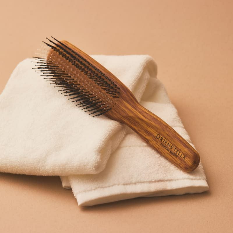 ORIENSTELLA（オリエンステラ） スカルプクリーンブラシ｜サステナブル